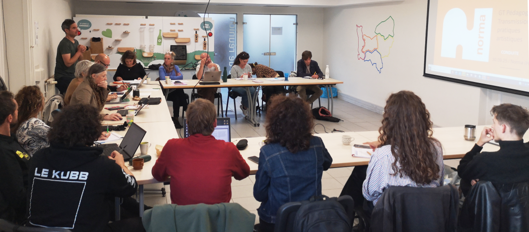 Groupe de Travail : Pédagogie, transmission et pratiques artistiques
